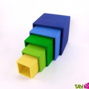 Cube empilable color en bois, 36cm