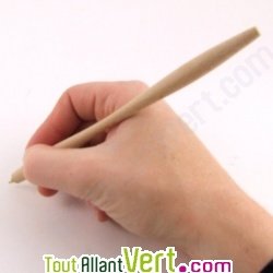 Stylo bille bois , forme amincie, rechargeable 18 cm