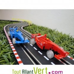 Circuit de voitures aliment par une manivelle  dynamo, 6 ans+