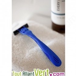 Rasoir cologique Bleu Fonc Triple Razor Preserve